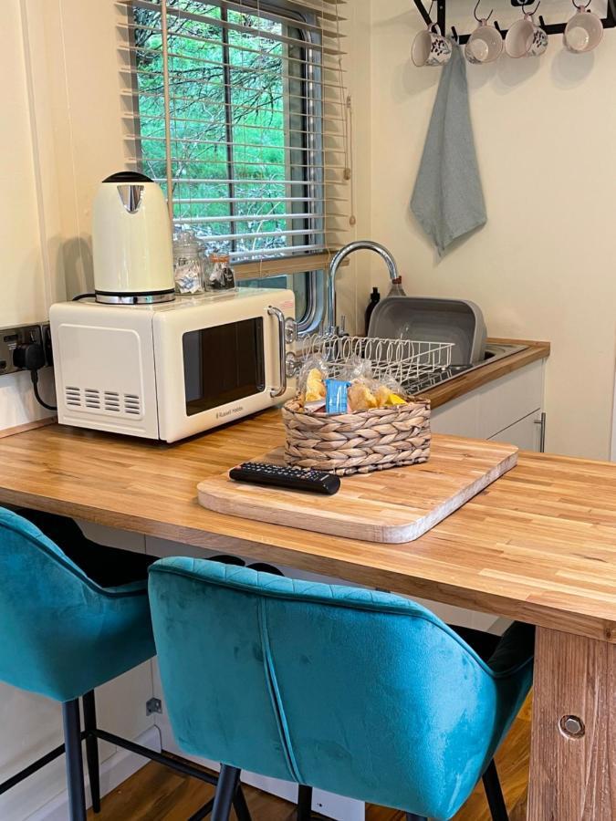 The Cabin, Stronua. A Beautiful 1 Bedroom Cabin. ฟอร์ตออกัสตัส ภายนอก รูปภาพ